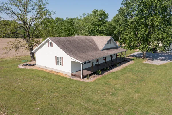 $335,000 | 878 County Road 600N, Sims, IL 62886