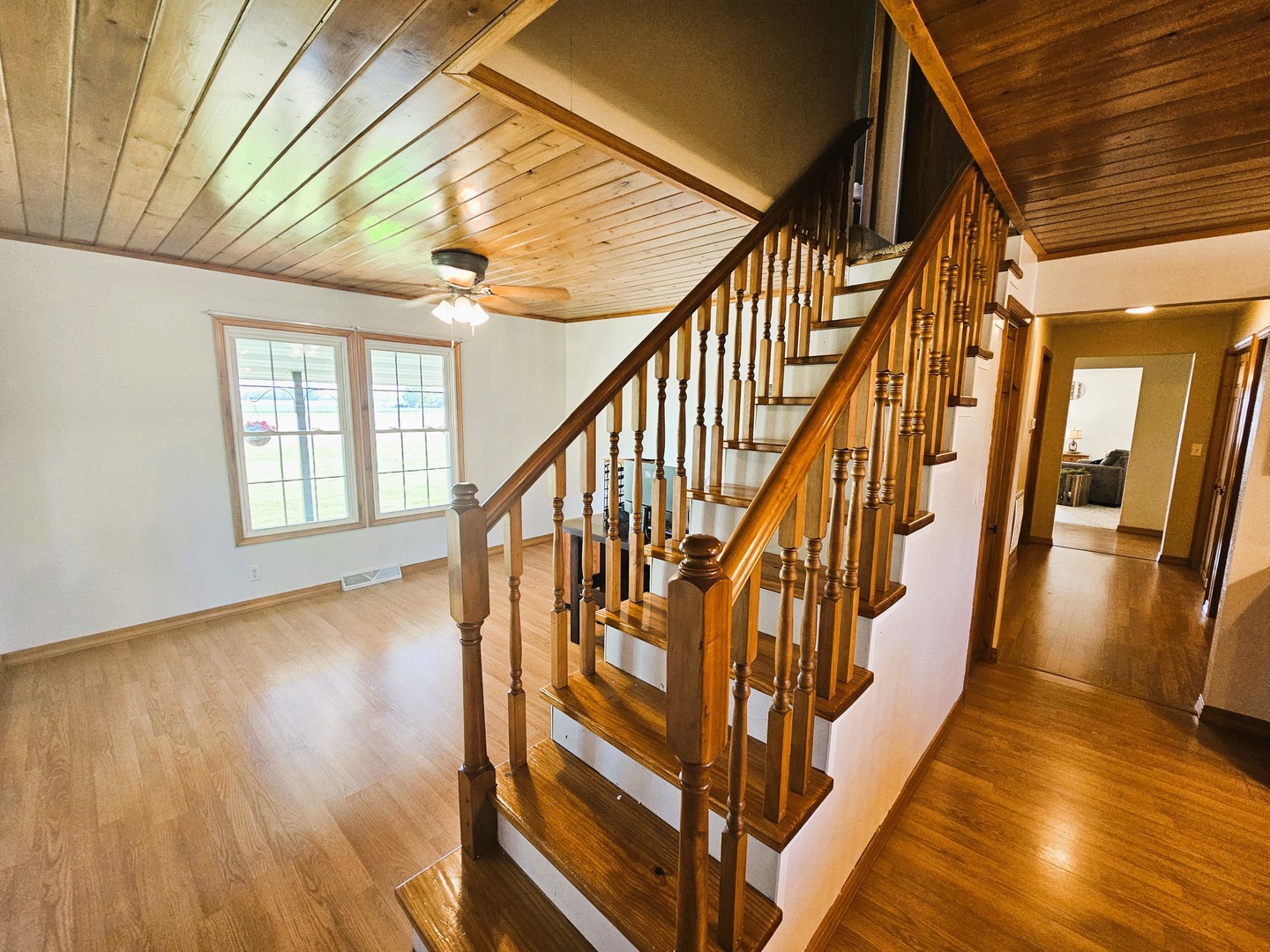 878 County Road 600N Sims, IL 62886 - Photo 24 of 39 a view of an entryway