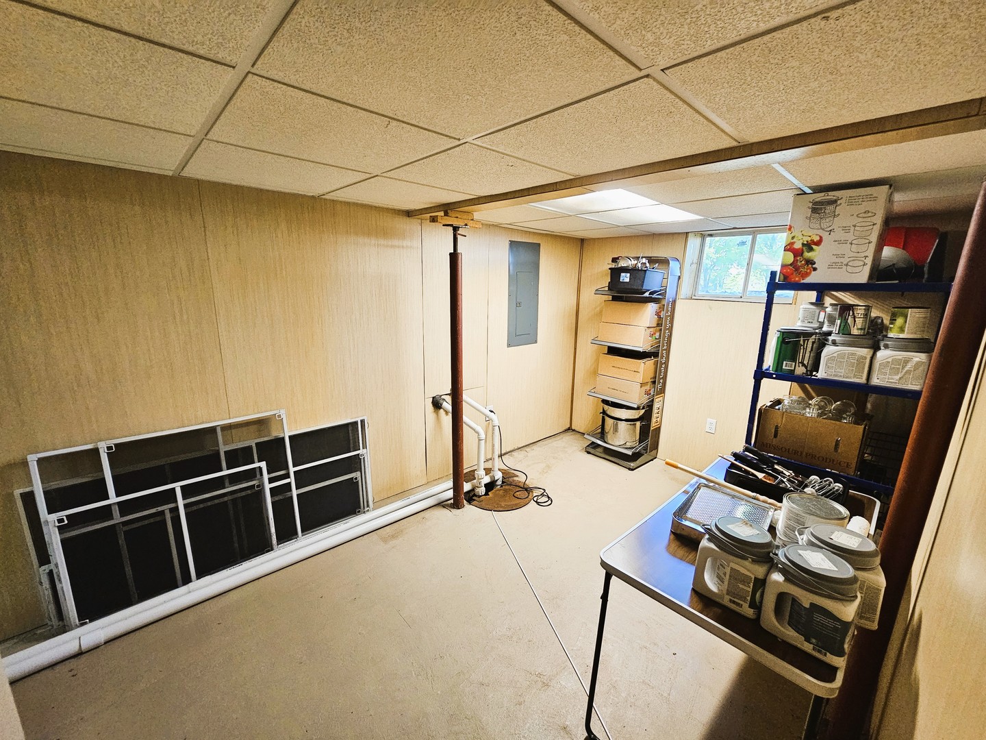878 County Road 600N Sims, IL 62886 - Photo 36 of 39 a view of workspace with wooden floor