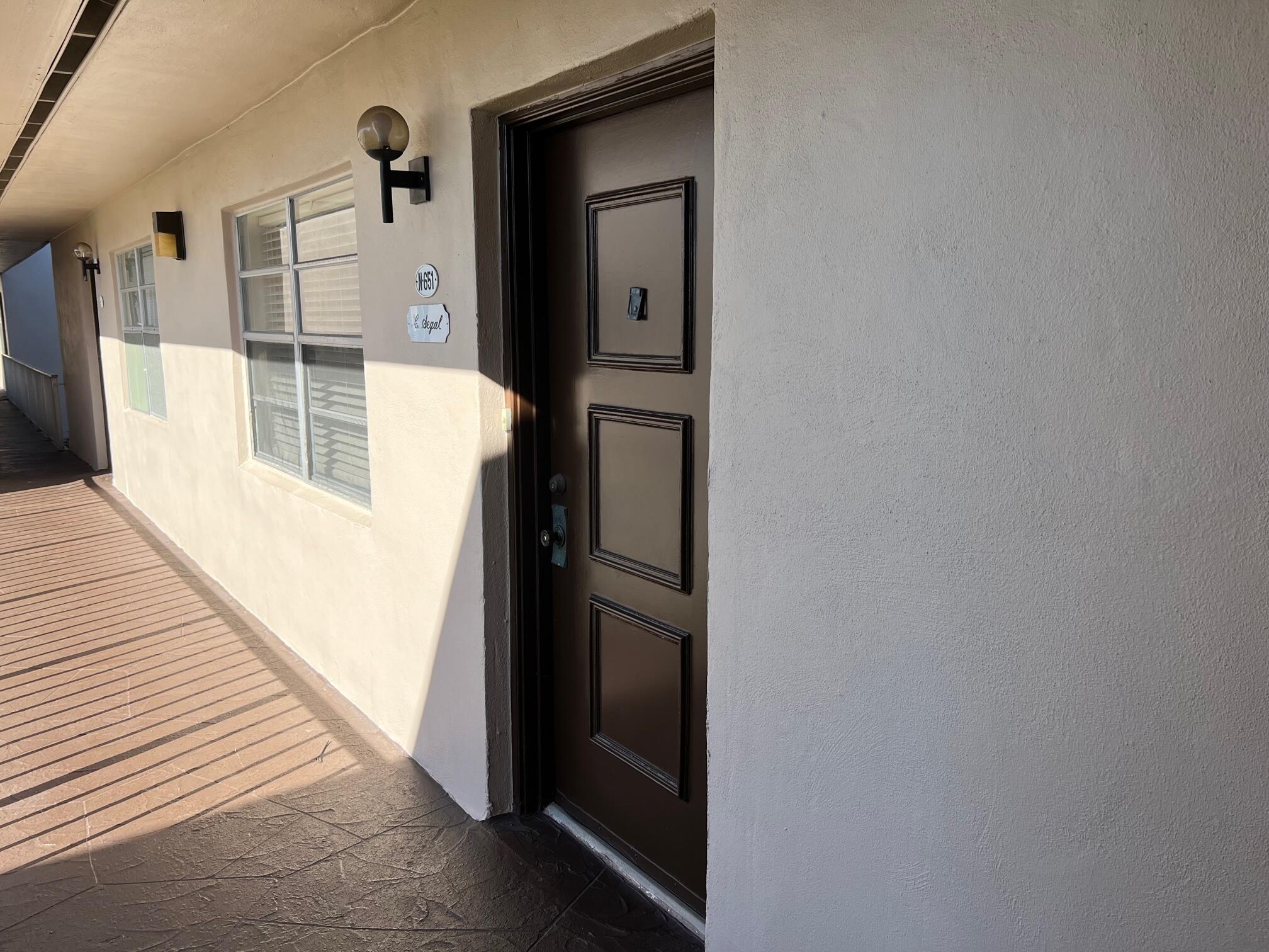 651 Normandy Lane Delray Beach, FL 33484 - Photo 2 of 16 IMG_0808