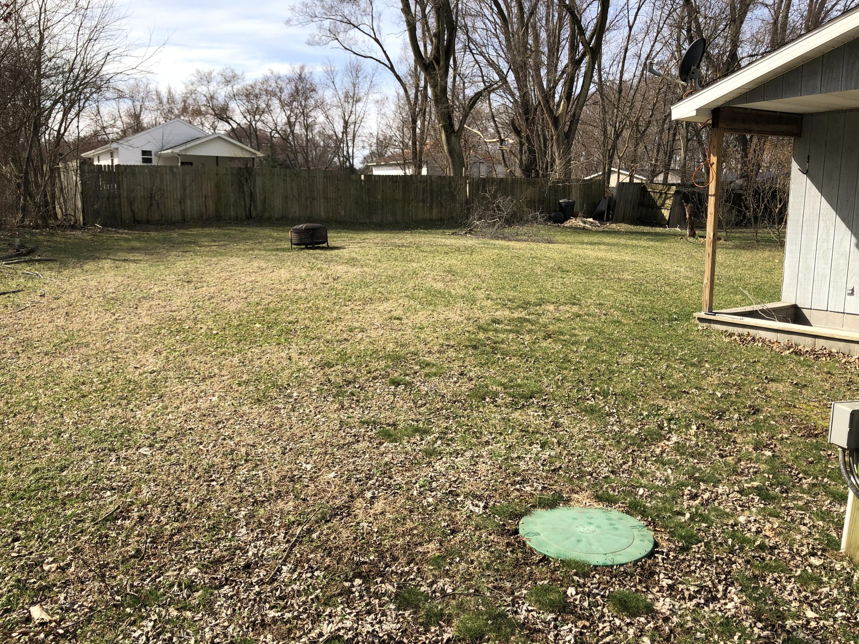 3548 Fieldtree Road Benton Harbor, MI 49022 - Photo 4 of 19 IMG_2382