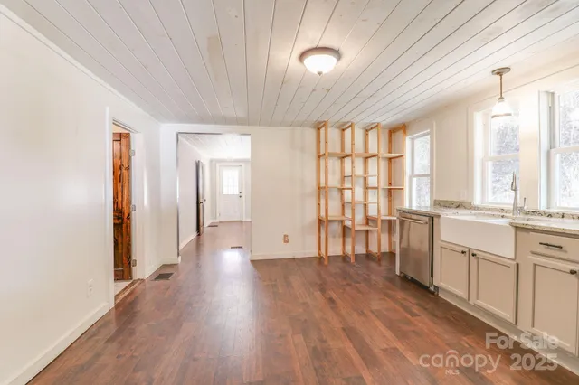 $370,000 | 1108 Jenkins Valley Road, Alexander, NC 28701