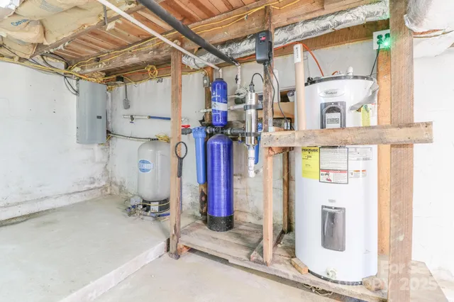 $370,000 | 1108 Jenkins Valley Road, Alexander, NC 28701