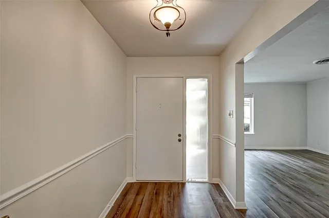 $2,500 | 5446 Jason Street, Houston, TX 77096