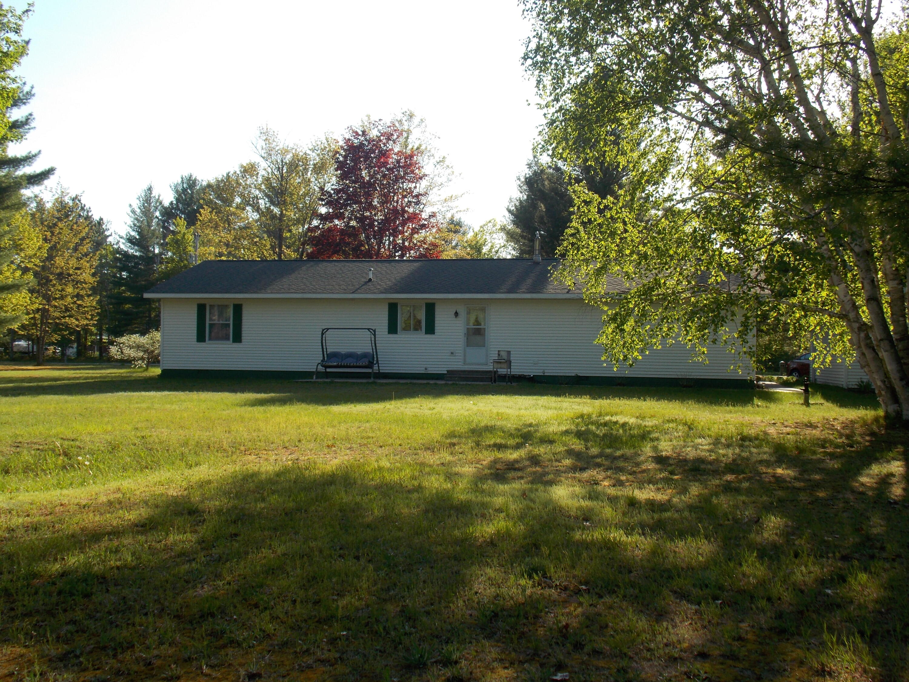 10208 Upper Mograin Road Cheboygan, MI 49721 - Photo 11 of 37 Gallery Image 11
