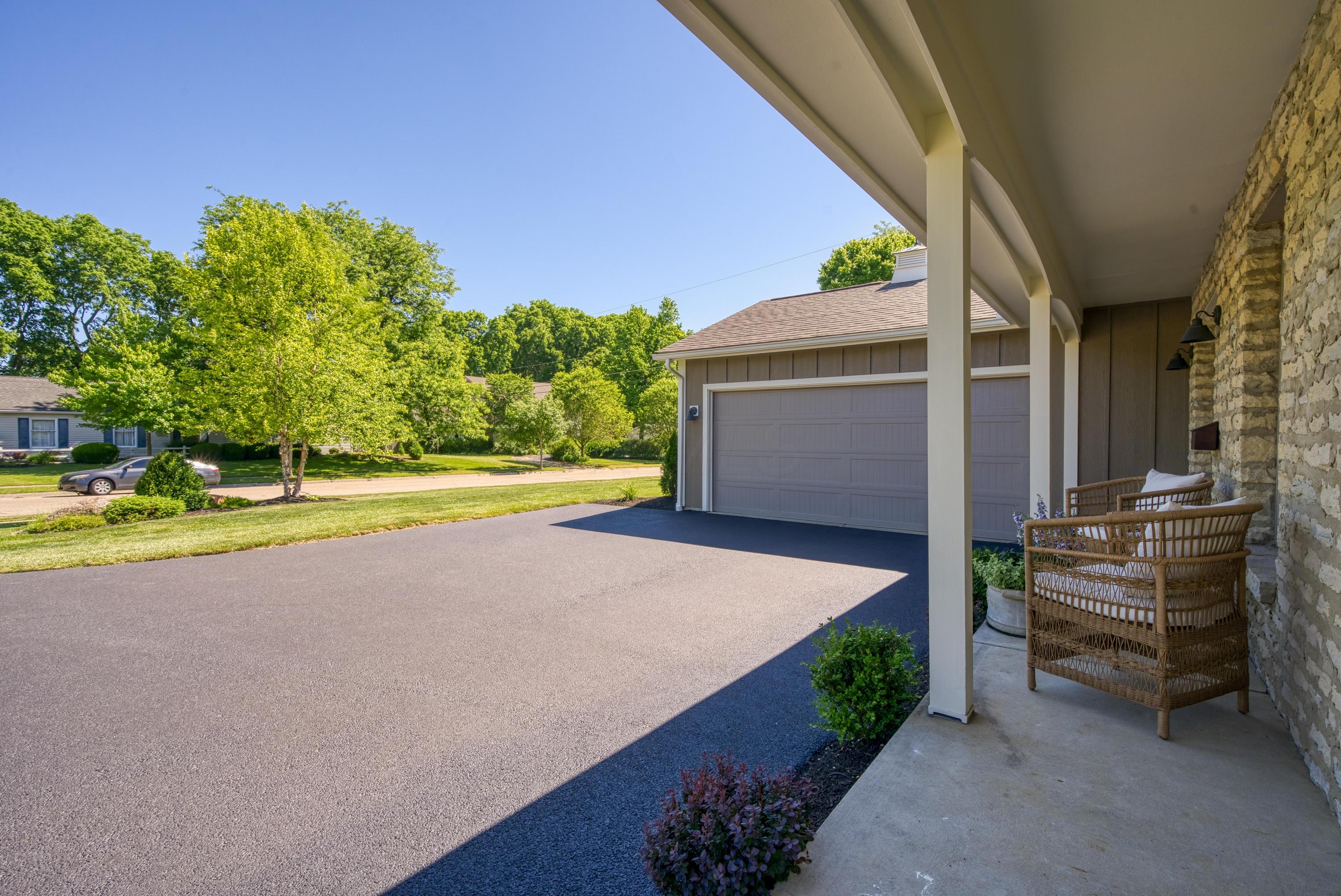 2787 Elginfield Road Columbus, OH 43220 - Photo 11 of 102 Gallery Image 11