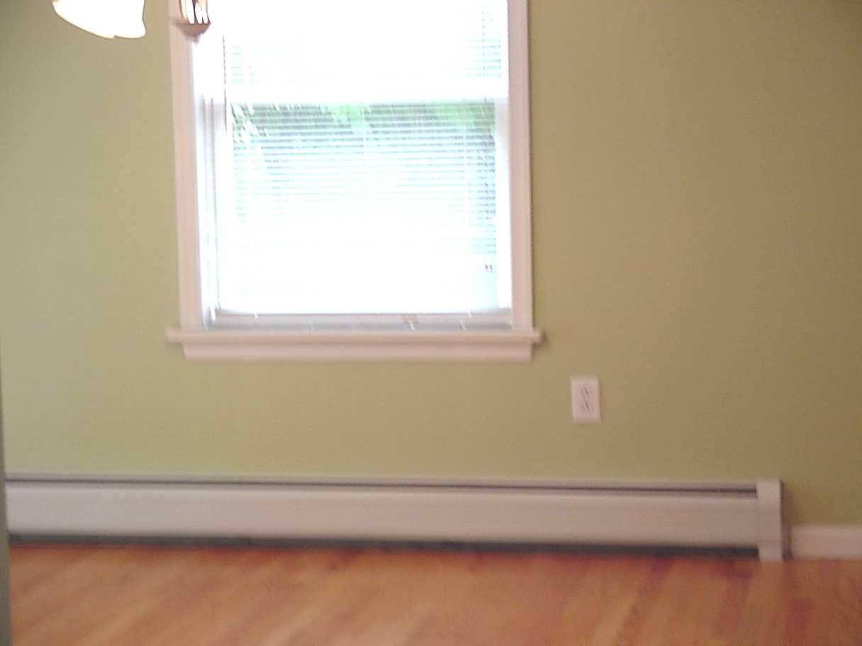 613 East New Lenox Road Pittsfield, MA 01201 - Photo 4 of 8 family 1
