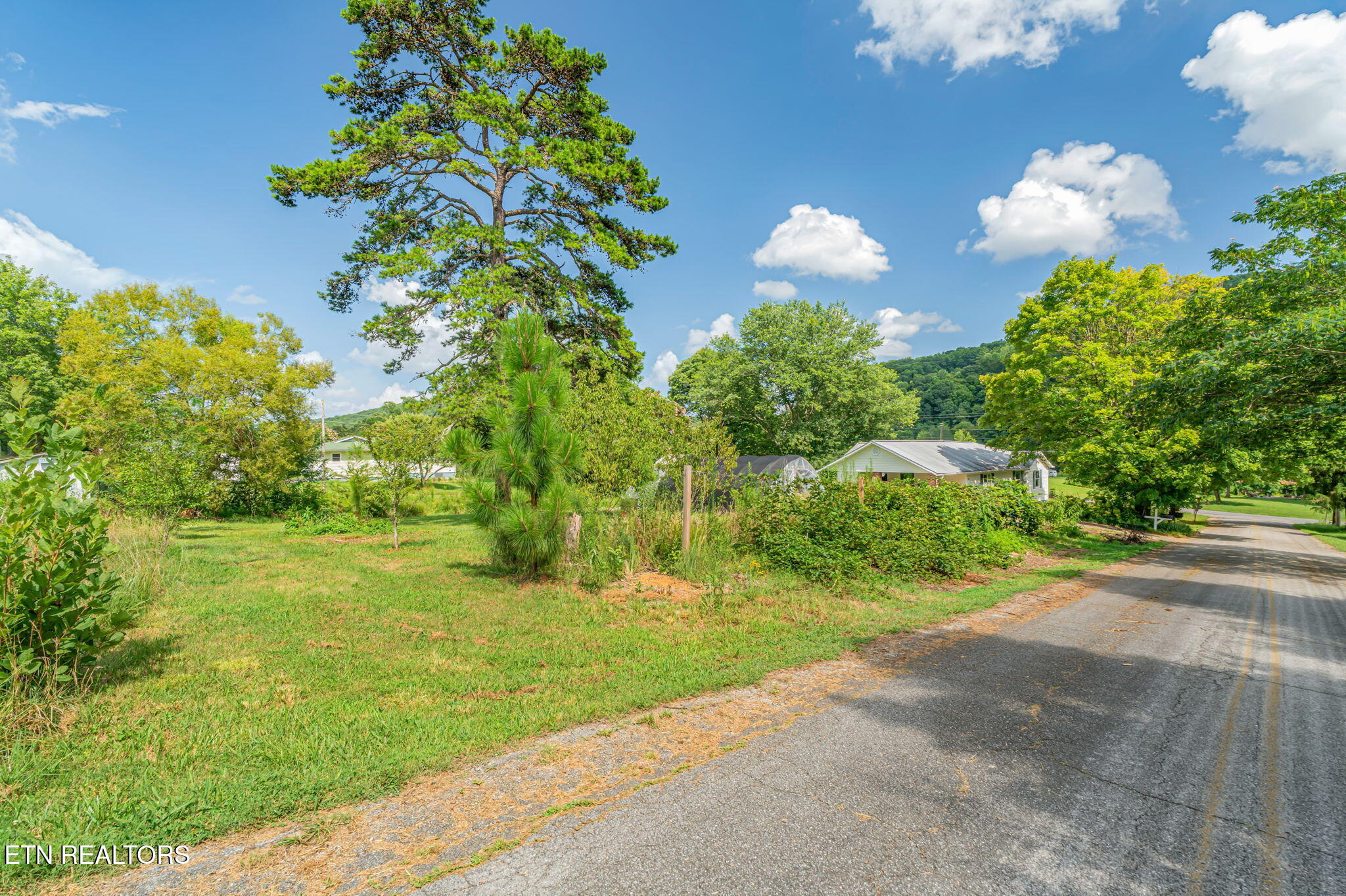 231 Wright Road Oliver Springs, TN 37840 - Photo 38 of 38 39-web-or-mls-231 Wright Road
