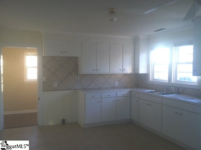 201 Pope Field Road Easley, SC 29642 - Photo 7 of 9 Gallery Image 7