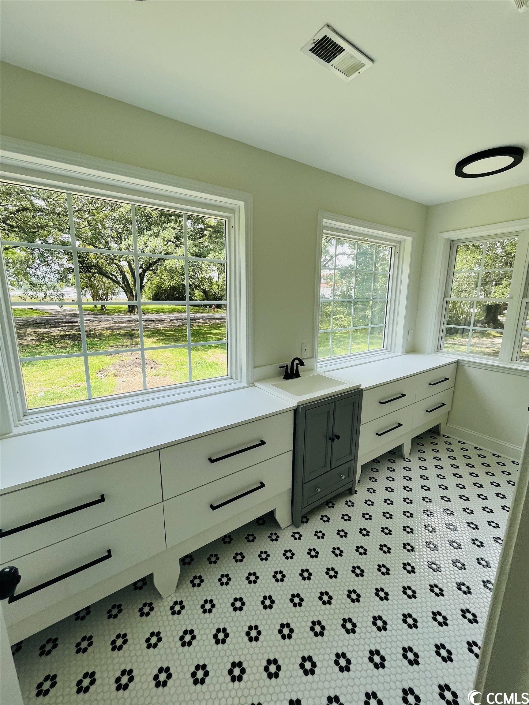 2 Meeting Street Georgetown, SC 29440 - Photo 10 of 15