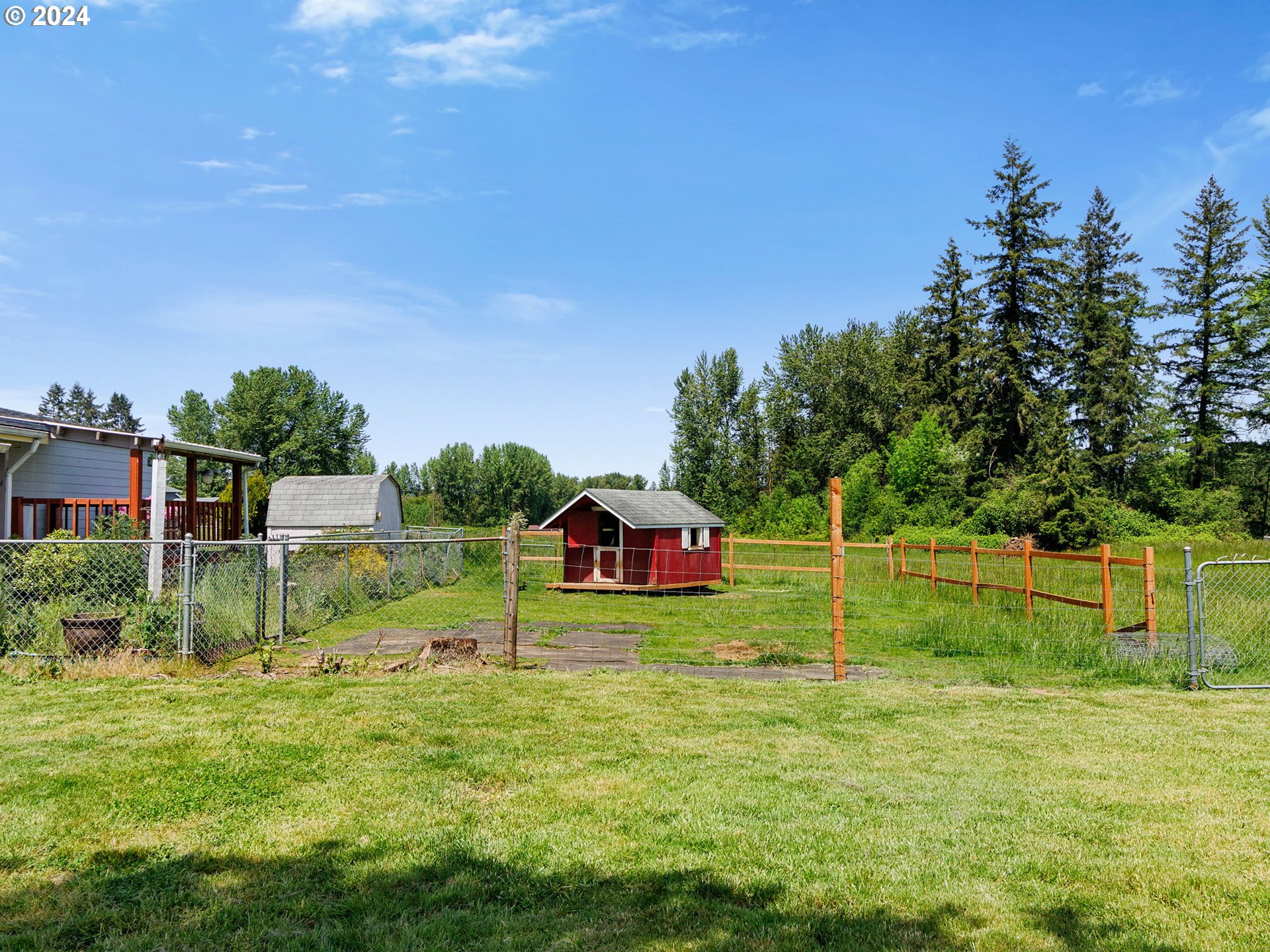 20221 Northeast 22nd Avenue Ridgefield, WA 98642 - Photo 30 of 39 a view of backyard with green space