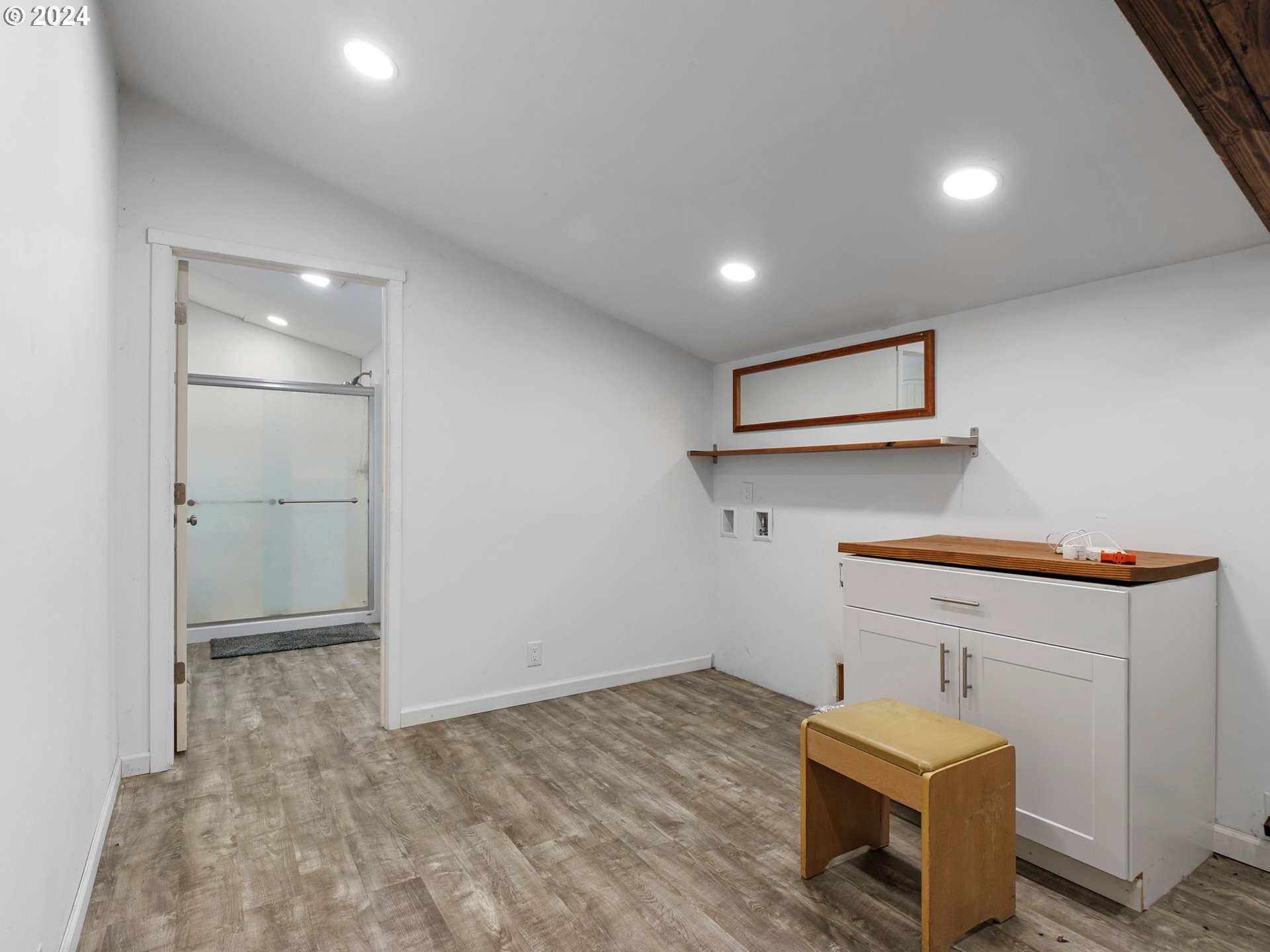 20221 Northeast 22nd Avenue Ridgefield, WA 98642 - Photo 35 of 39 a view of a storage & utility room with two washing machine