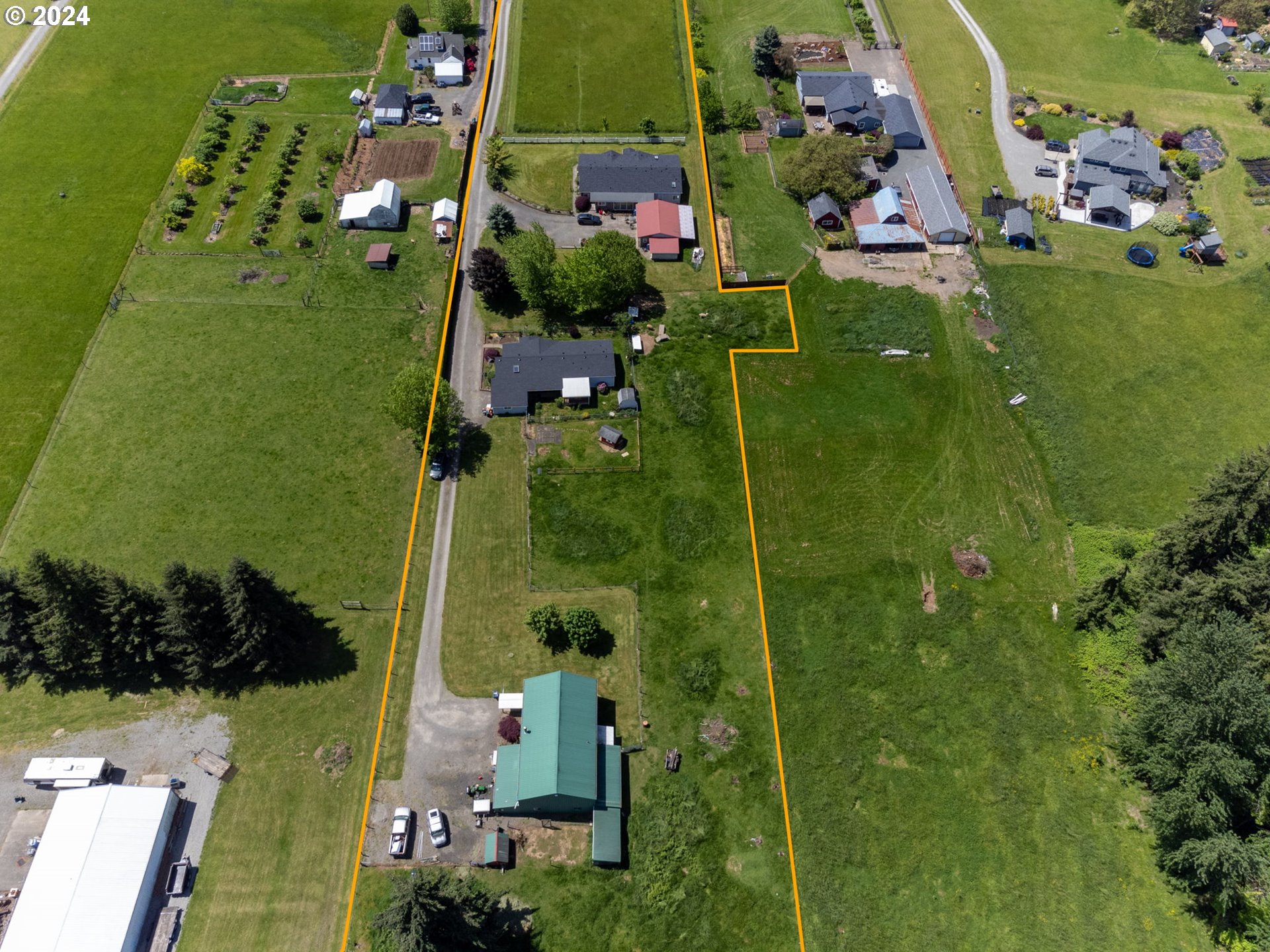 20221 Northeast 22nd Avenue Ridgefield, WA 98642 - Photo 38 of 39 an aerial view of multiple house