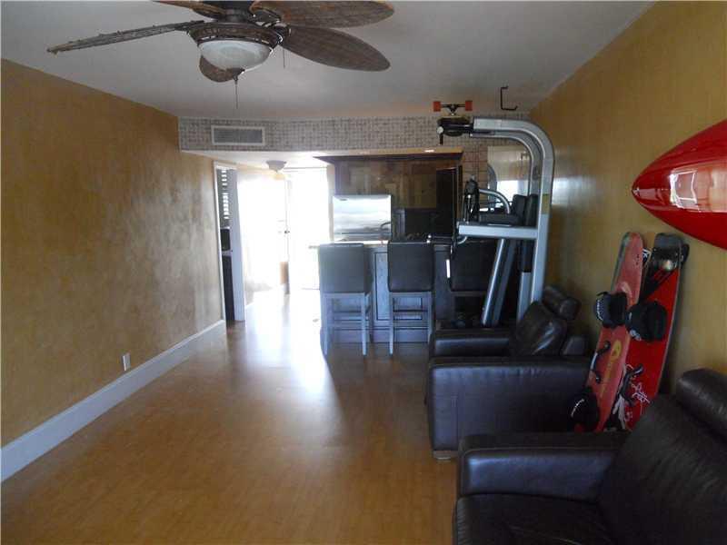 5321 Northeast 24th Terrace, Unit 512A Fort Lauderdale, FL 33308 - Photo 10 of 18 a view of livingroom with furniture and wooden floor