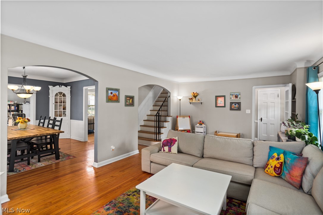 2535 Saybrook Road Cleveland, OH 44118 - Photo 5 of 30 Gallery Image 5