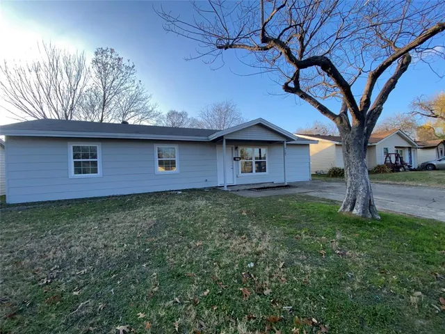 $2,095 | 905 Milam Drive, Euless, TX 76039