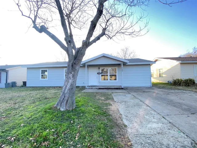 $2,095 | 905 Milam Drive, Euless, TX 76039