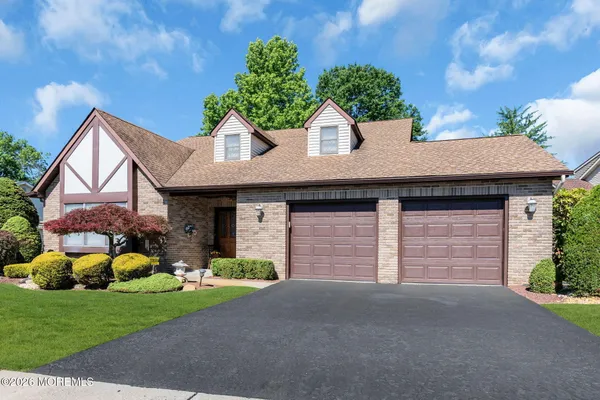 $699,999 | 7 Abbey Lane, Marlboro, NJ 07746
