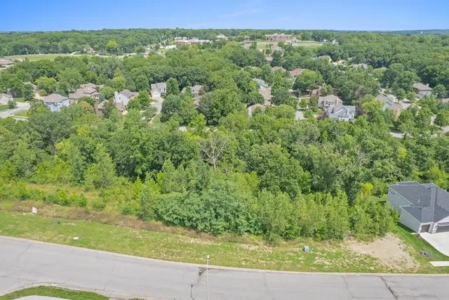 $106,500 | 204 East 122nd Street, Kansas City, MO 64145