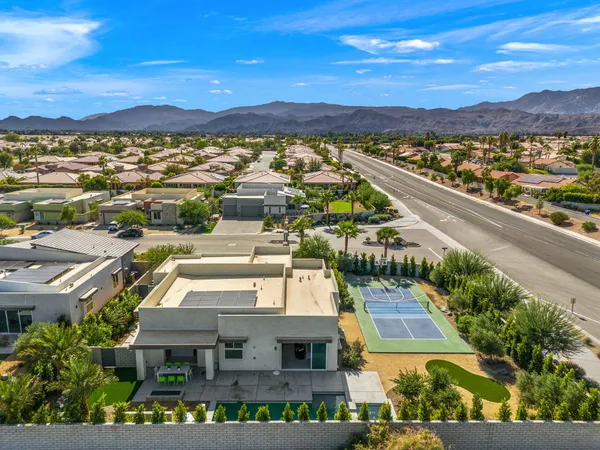 $1,400,000 | 2 Iridium Way, Rancho Mirage, CA 92270