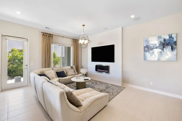 $1,400,000 | 2 Iridium Way, Rancho Mirage, CA 92270
