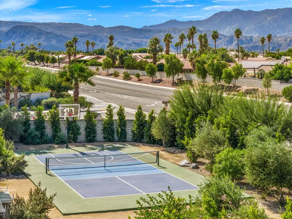 $1,400,000 | 2 Iridium Way, Rancho Mirage, CA 92270
