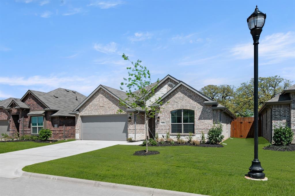 1128 Avery Road Granbury, TX 76049 - Photo 4 of 30 1128 Avery- Front-4