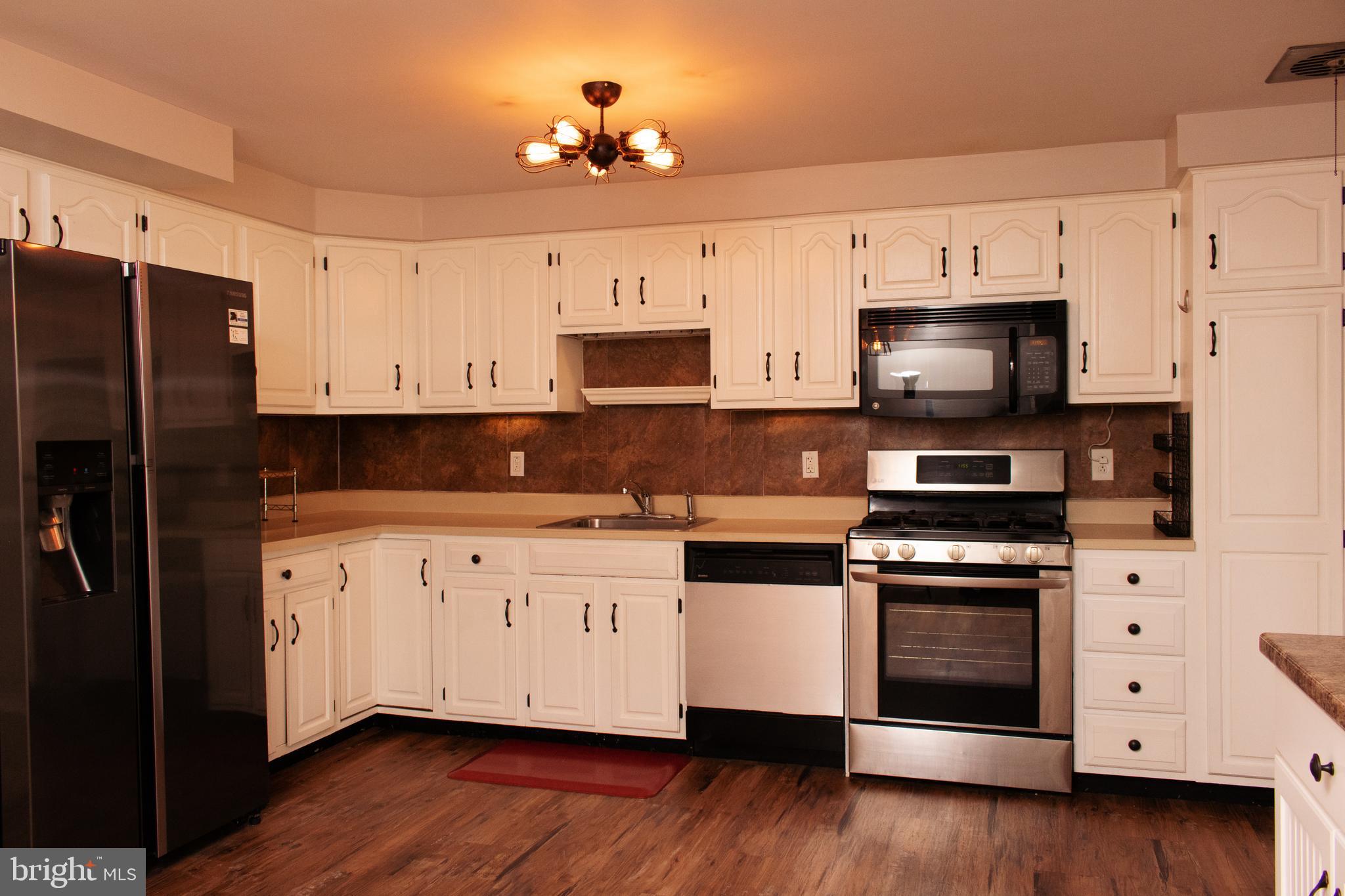 7850 Kentley Road Baltimore, MD 21222 - Photo 8 of 46