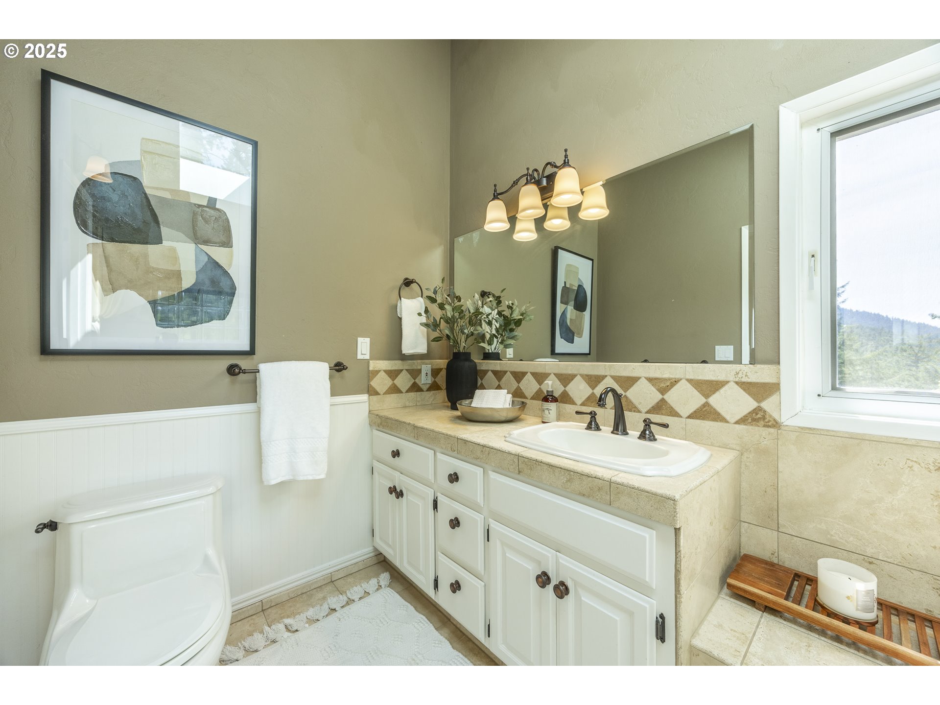 32518 Dillard Road Eugene, OR 97405 - Photo 26 of 45 a bathroom with a sink and a mirror