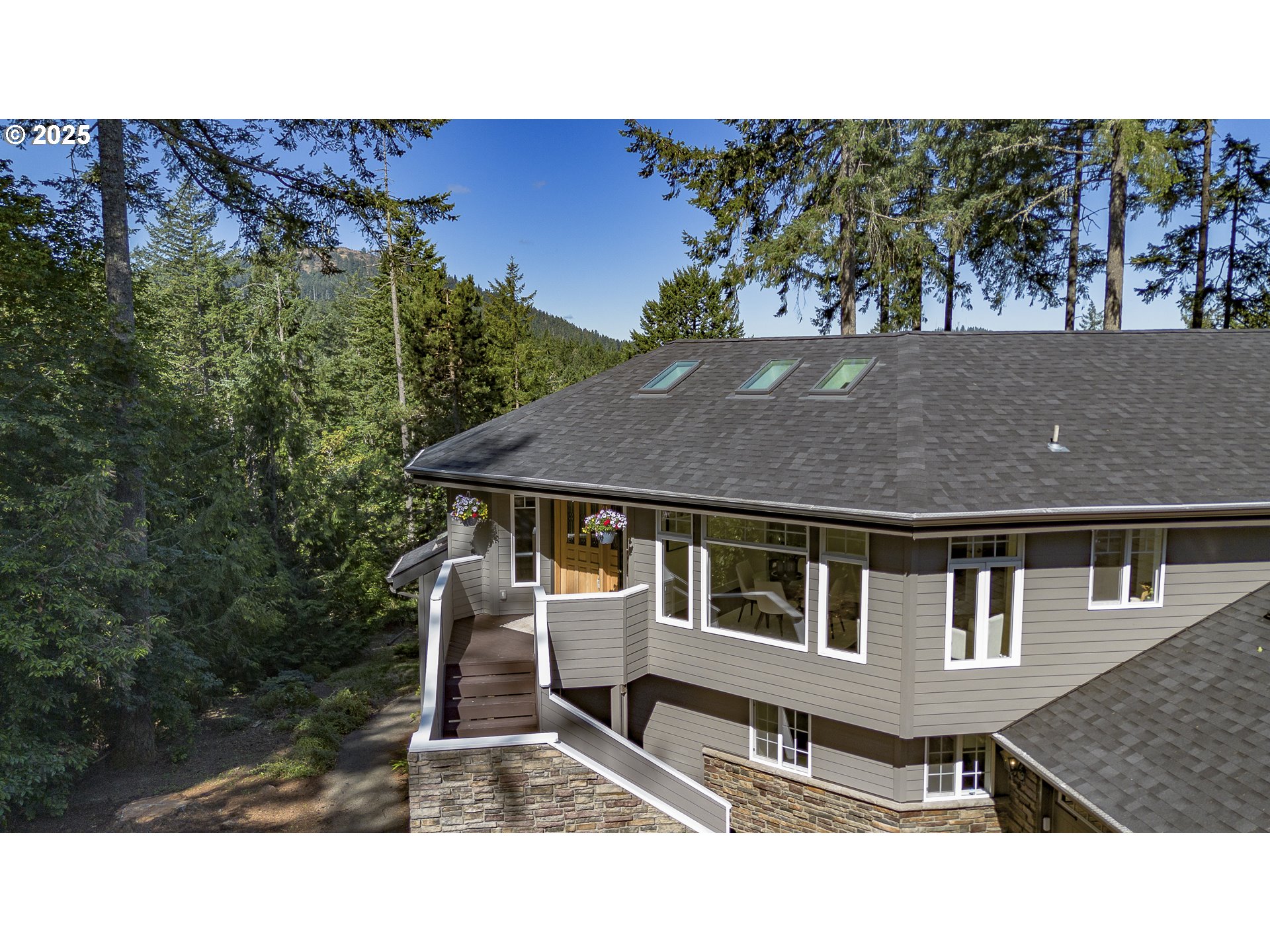 32518 Dillard Road Eugene, OR 97405 - Photo 45 of 45 a house view with a outdoor space