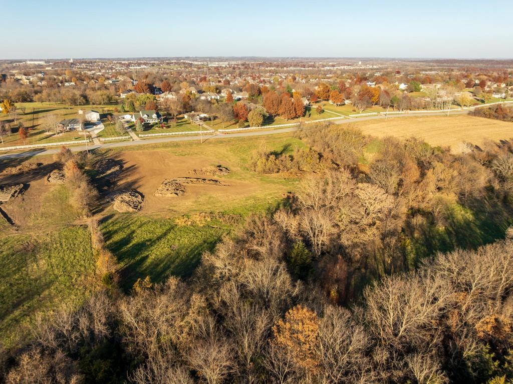 4 West Ryan Road Grain Valley, MO 64029 - Photo 5 of 25