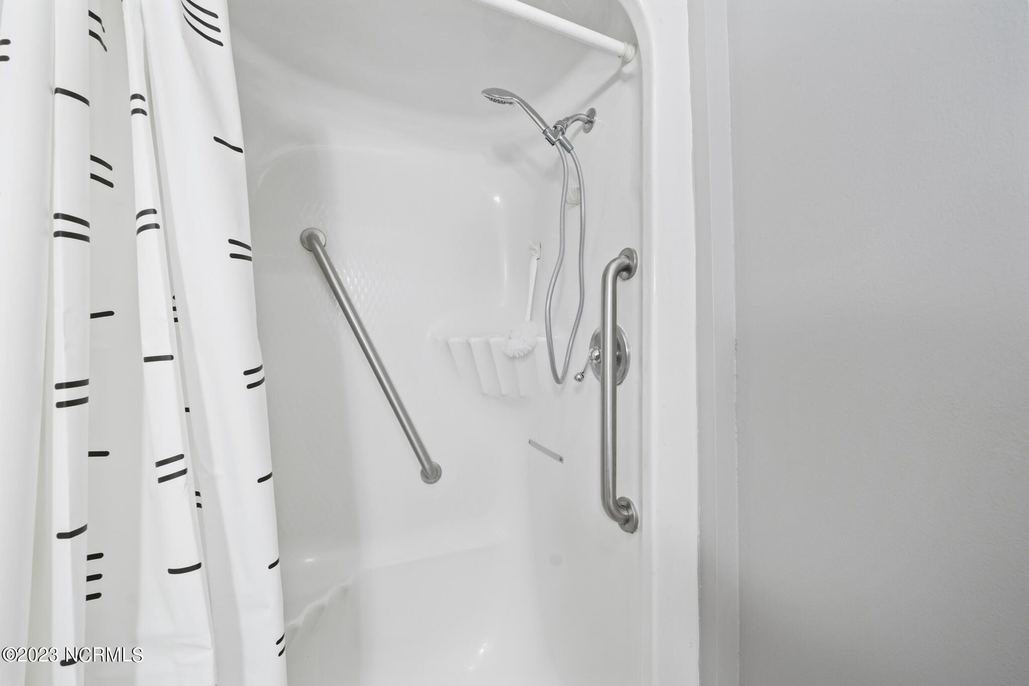 1115 Ann Street Rockingham, NC 28379 - Photo 20 of 46 Bathroom 1