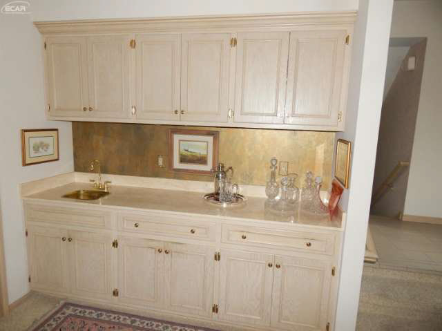 7352 East River Road Flushing, MI 48433 - Photo 13 of 51 21143465-12.JPG