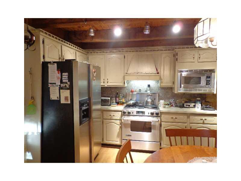 254 Turner Center Road Turner, ME 04282 - Photo 10 of 14 Kitchen.
