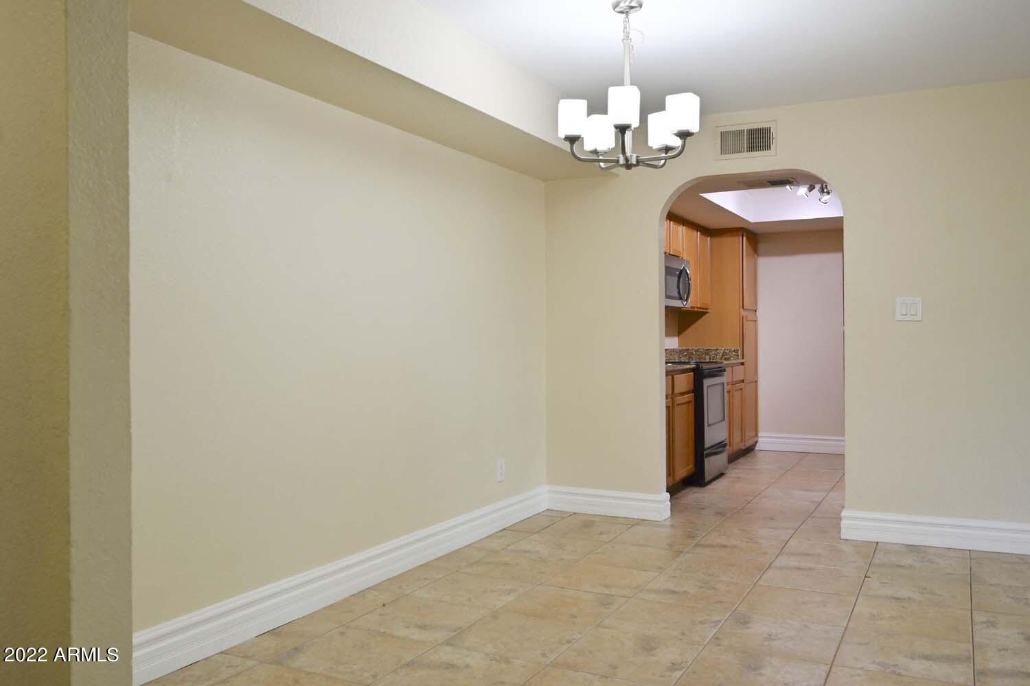 3825 East Camelback Road, Unit 243 Phoenix, AZ 85018 - Photo 5 of 20 Dining Area