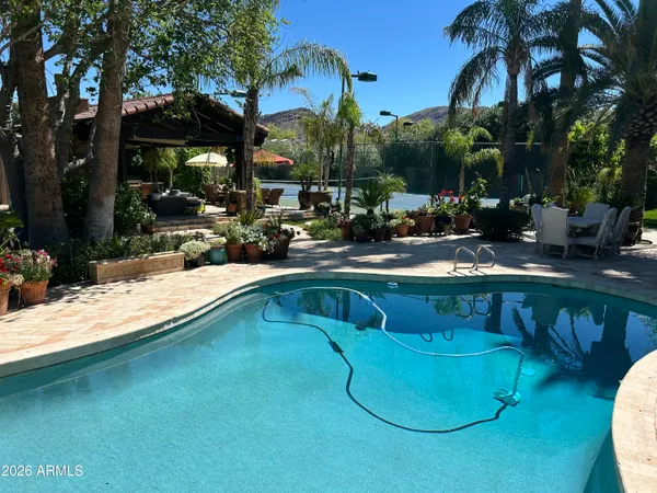a view of a tennis court