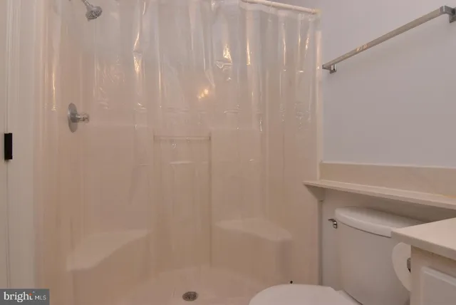 $2,250 | 117 Lakeside Drive, Lewes, DE 19958