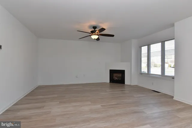 $2,250 | 117 Lakeside Drive, Lewes, DE 19958