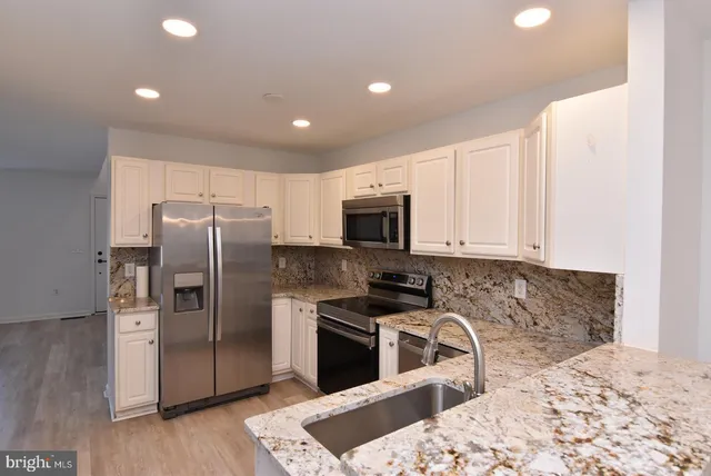 $2,250 | 117 Lakeside Drive, Lewes, DE 19958