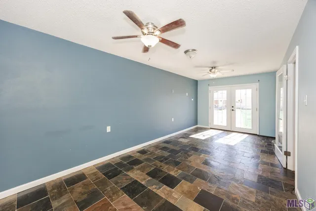 $165,000 | 373 Hester Drive, Laplace, LA 70068