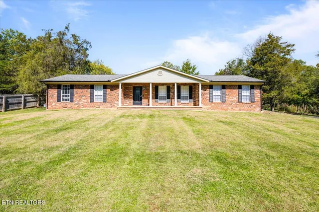 $274,900 | 238 Kimberly Road, La Follette, TN 37766
