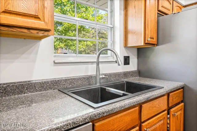 $274,900 | 238 Kimberly Road, La Follette, TN 37766