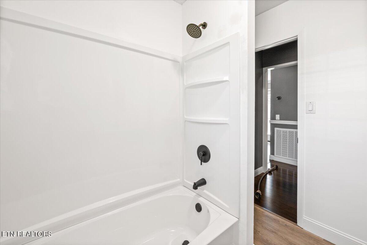 238 Kimberly Road La Follette, TN 37766 - Photo 16 of 31 32-Kimberly