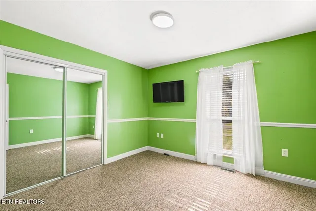 $274,900 | 238 Kimberly Road, La Follette, TN 37766