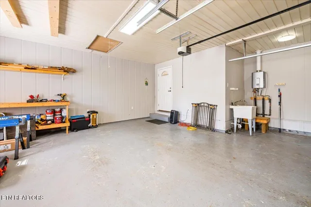 $274,900 | 238 Kimberly Road, La Follette, TN 37766