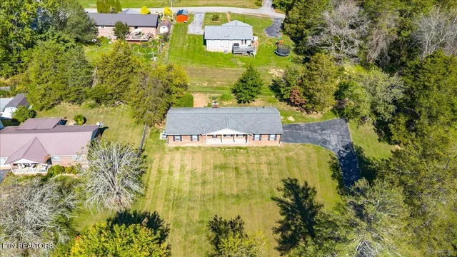 $274,900 | 238 Kimberly Road, La Follette, TN 37766