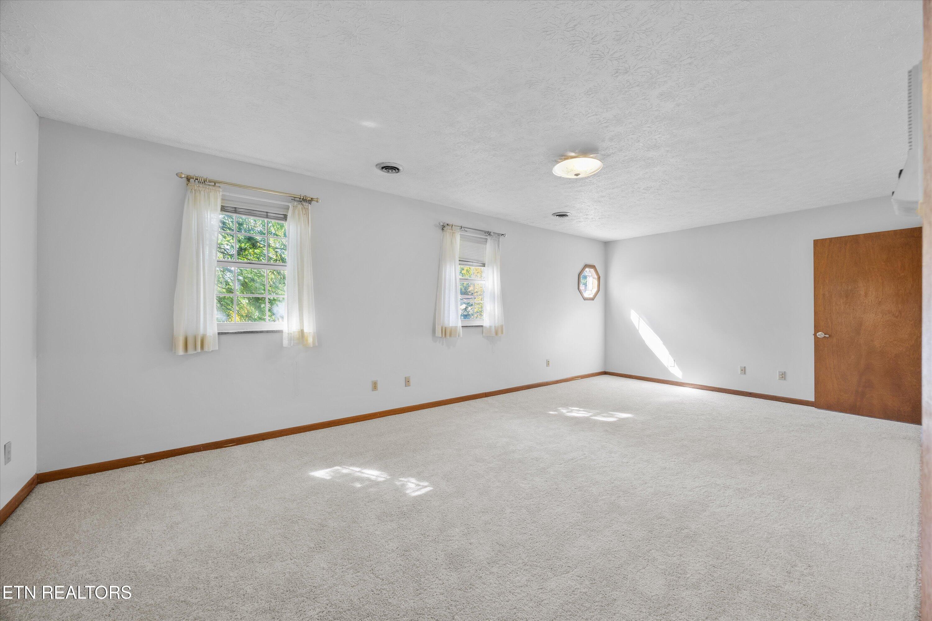 600 Fernwood Road Knoxville, TN 37923 - Photo 25 of 46 Primary Bedroom