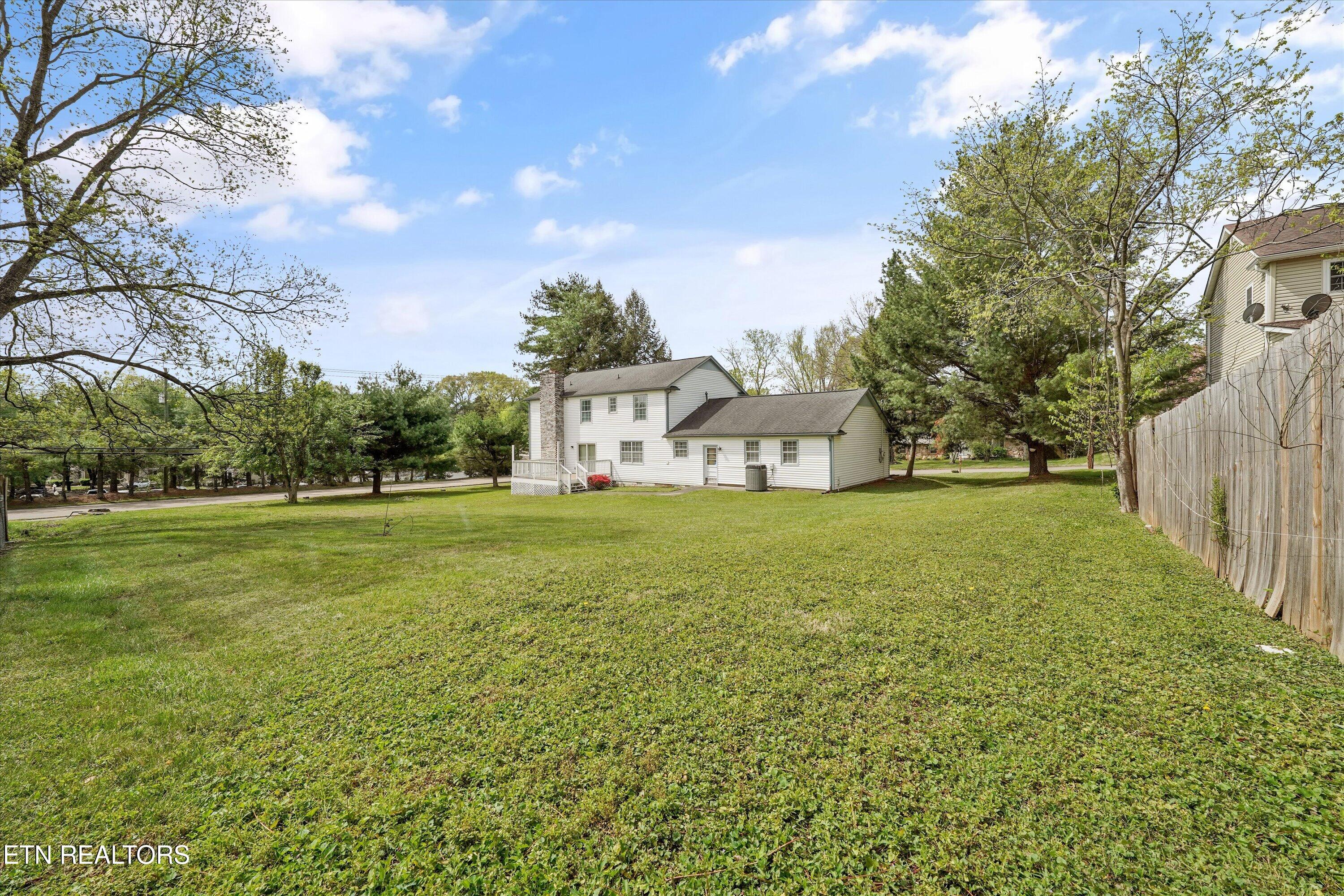 600 Fernwood Road Knoxville, TN 37923 - Photo 41 of 46 Backyard
