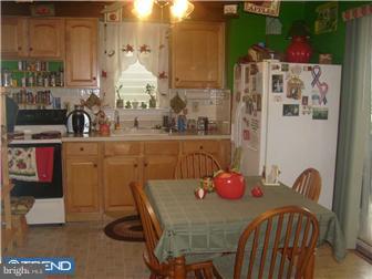 325 Rutledge Avenue Folsom, PA 19033 - Photo 3 of 11 Kitchen