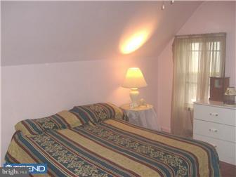 325 Rutledge Avenue Folsom, PA 19033 - Photo 6 of 11 Bedroom 2
